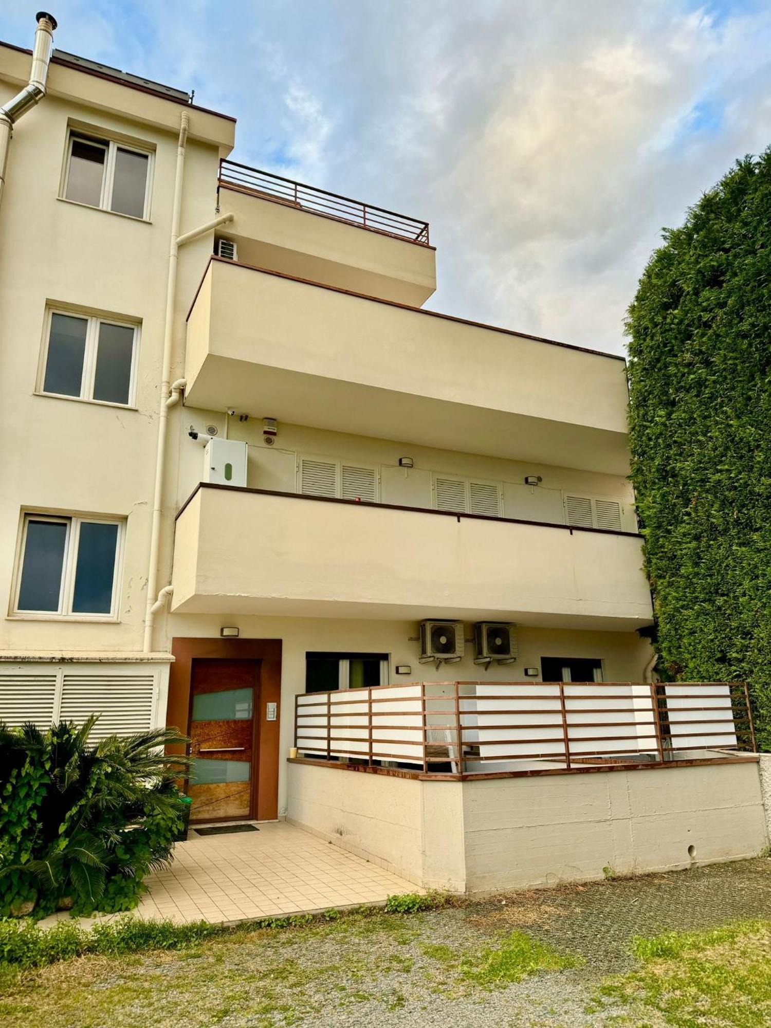 Il Ruggi Bb Bed & Breakfast Salerno Exterior photo